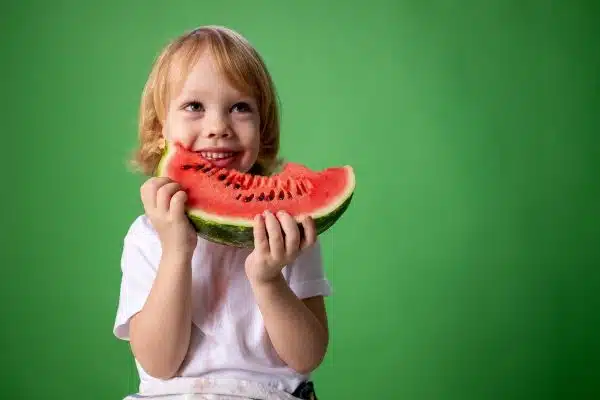 Les bénéfices d’une alimentation équilibrée pour la croissance des enfants