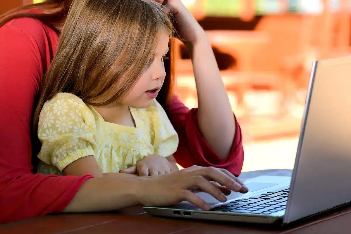 enfants  numérique