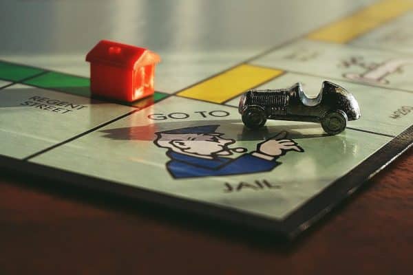 Les jeux de société parfaits pour des moments en famille inoubliables